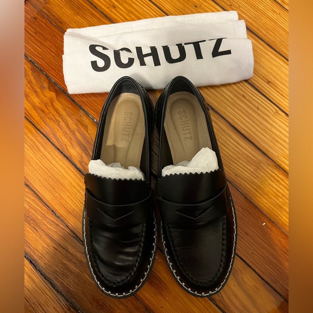 SOLD Schutz | Christie Womens Leather Slip-On Loafers | like new